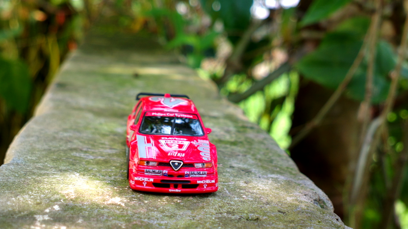 Illustration for article titled Celebratory Kyosho DTM Alfa Romeo 155 V6